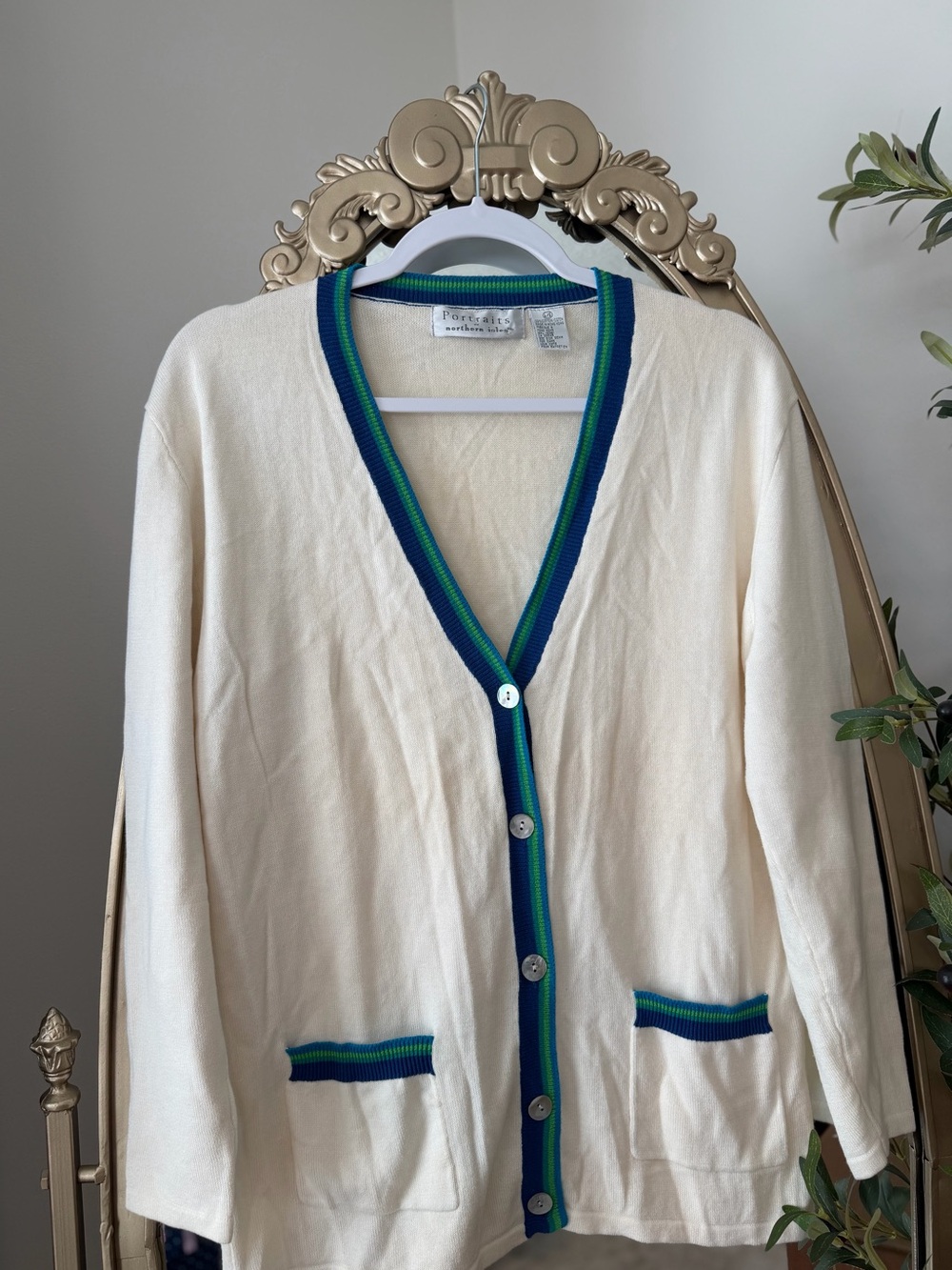 Vintage Portraits by Northern Isles Women’s 100% Cotton Cardigan